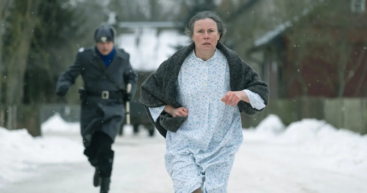 „Wśród nocnej ciszy”: HBO prezentuje pełną obsadę serialu Jana Holoubka